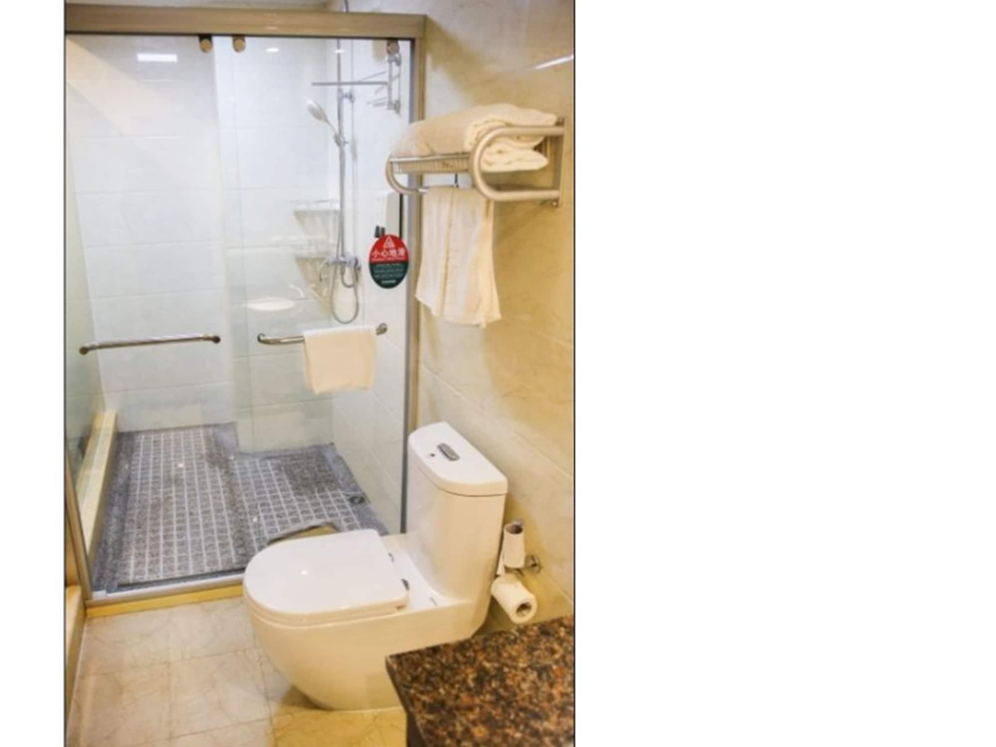 Greentree Inn Jiangsu Zhenjiang Dingmao Industrial Park Wode Square Express Hotel Dış mekan fotoğraf