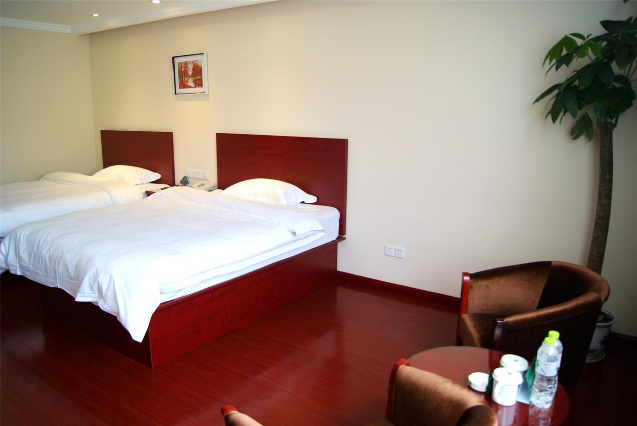Greentree Inn Jiangsu Zhenjiang Dingmao Industrial Park Wode Square Express Hotel Dış mekan fotoğraf